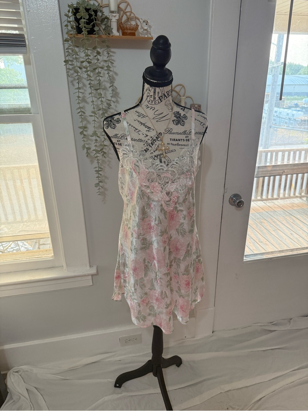 Natori Saks Fifth Avenue Pink & Cream Floral Lace-Trim Slip